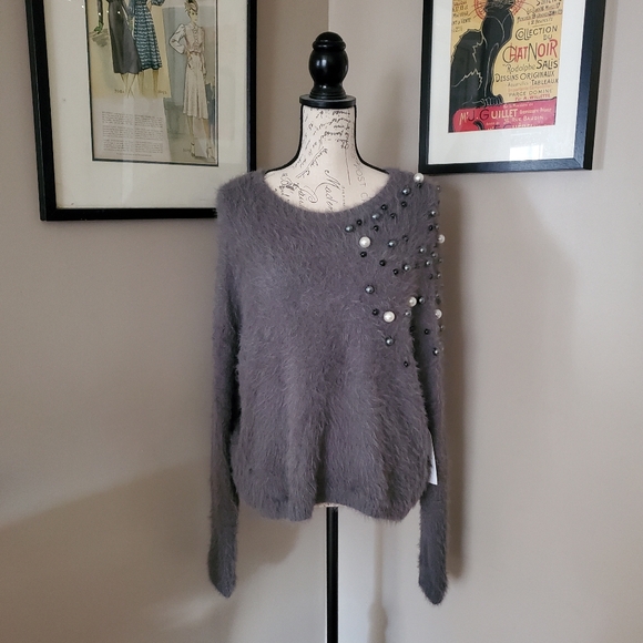 Leith Faux-Fur Embellished Beaded Gray Sweater M NWT - Picture 3 of 13